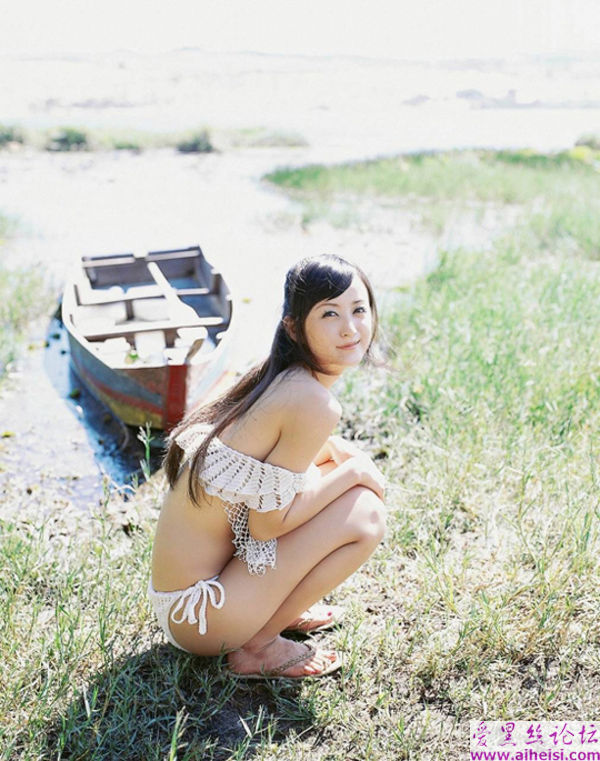 安静甜美的MM