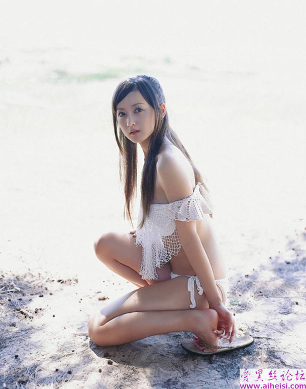 安静甜美的MM