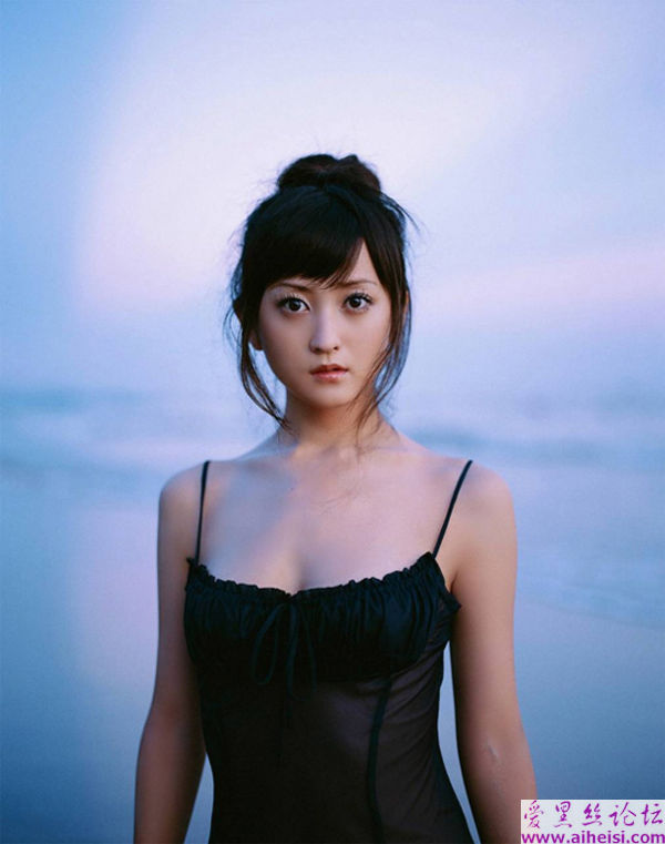 安静甜美的MM