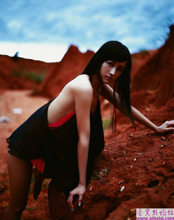 安静甜美的MM