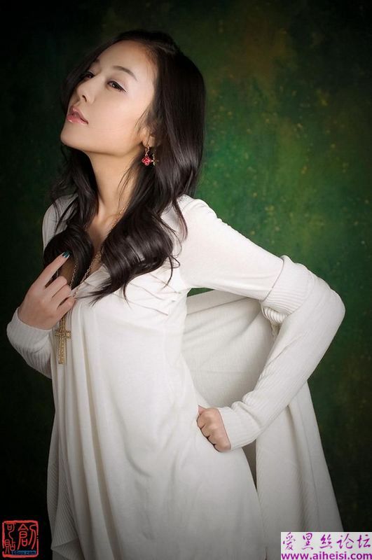 寂寞性感美女
