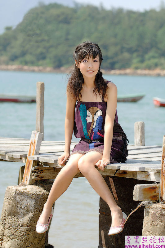 小家碧玉,_湖边美女