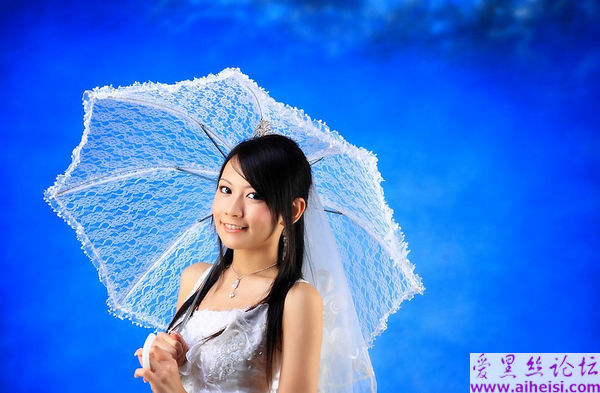 小表妹可爱婚纱照，私密哦！