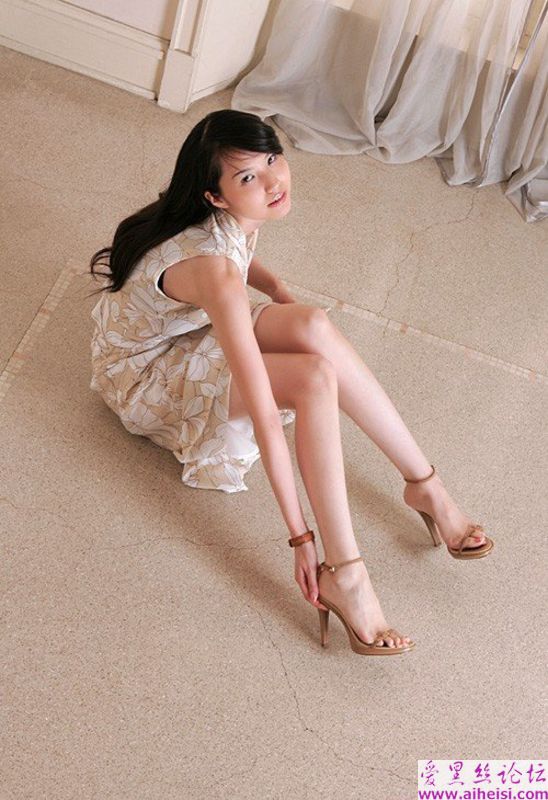 居家淑女充满青春妩媚气息