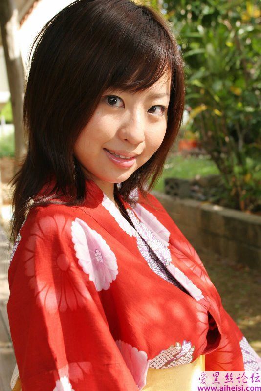 山下少女出游记