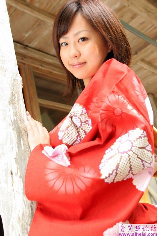 山下少女出游记