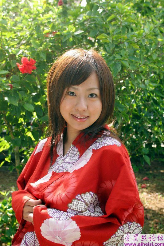山下少女出游记