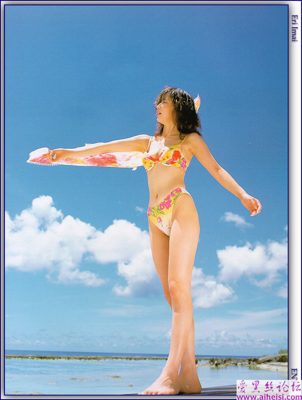 床榻上的美女'今井惠理'