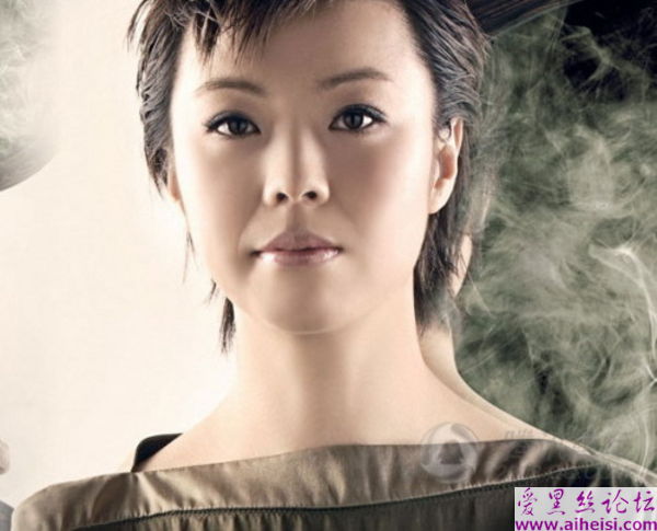张怡宁媚态写真