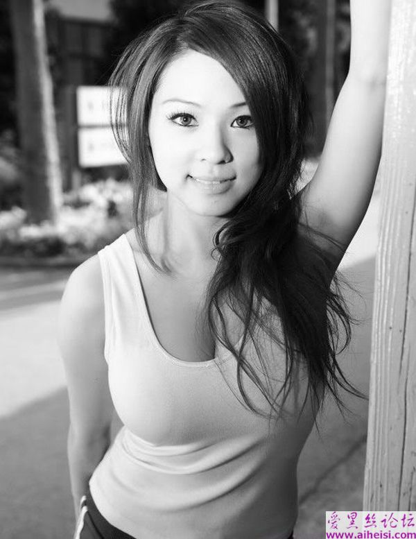 32F巨乳女孩好清纯