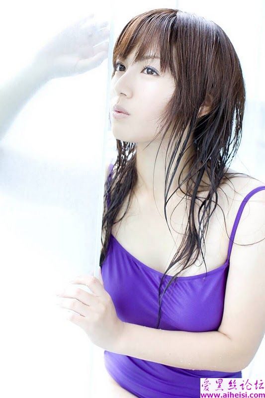 皮肤白嫩的美女，好图让人分享