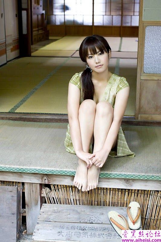 皮肤白嫩的美女，好图让人分享