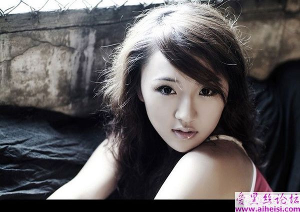 ]清纯性感小美女