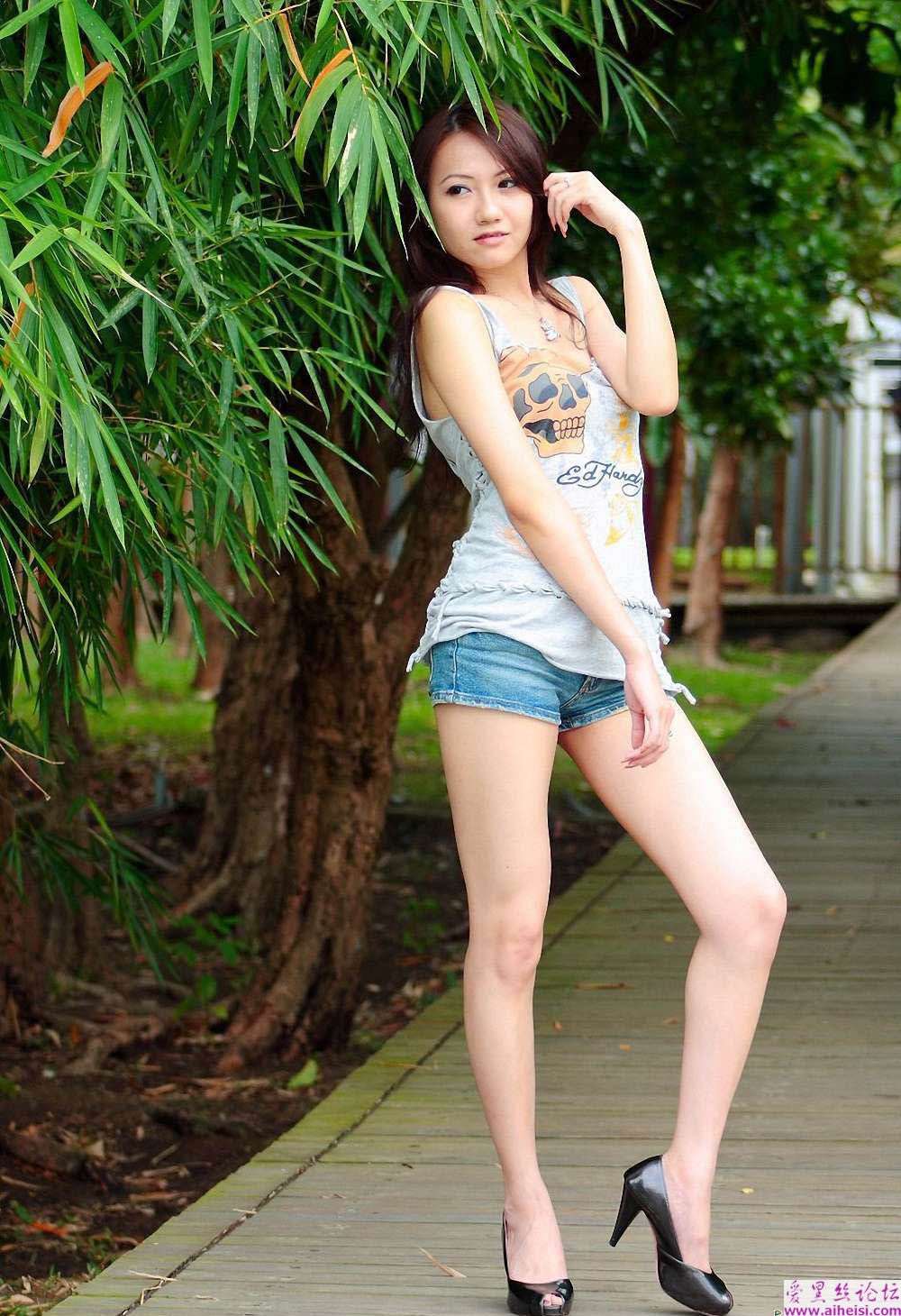 精心整理的美腿丝袜短裤系列一