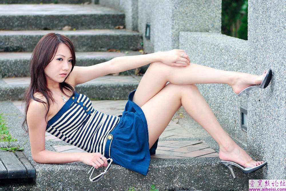 精心整理的美腿丝袜短裤系列一