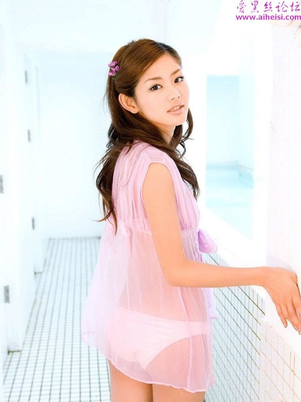 上班美女的清凉制服