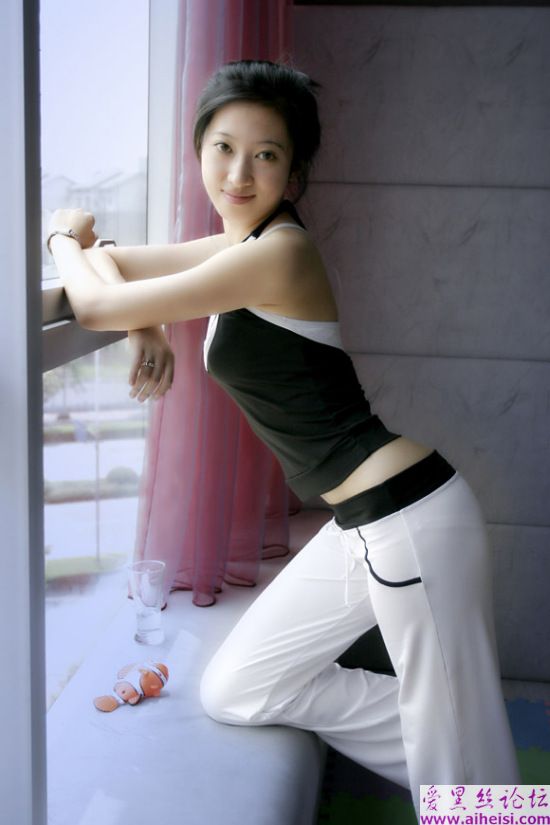 健身房里的美女，这身材才叫好！