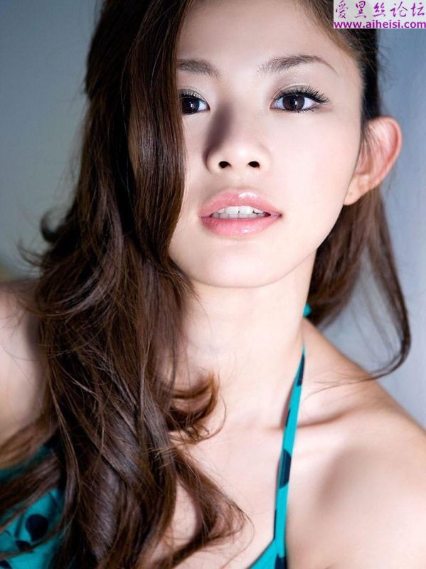 上班美女的清凉制服