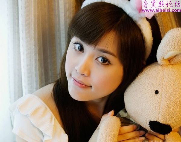 上班美女的清凉制服