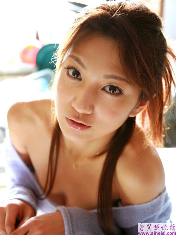 性感美女正在诱惑你哦