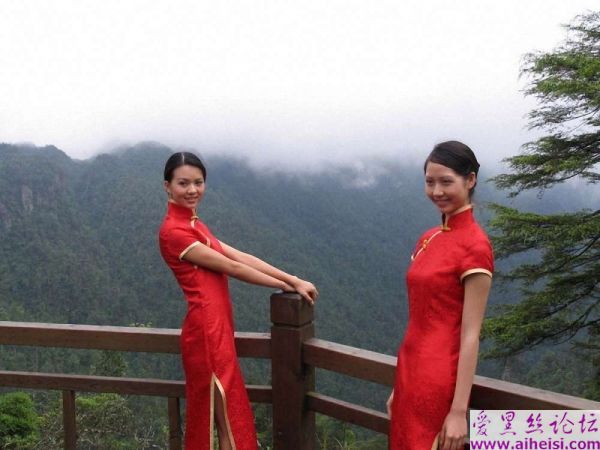 漂亮的迎宾小姐
