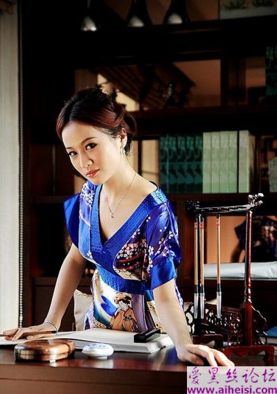 茶艺馆的美貌女子