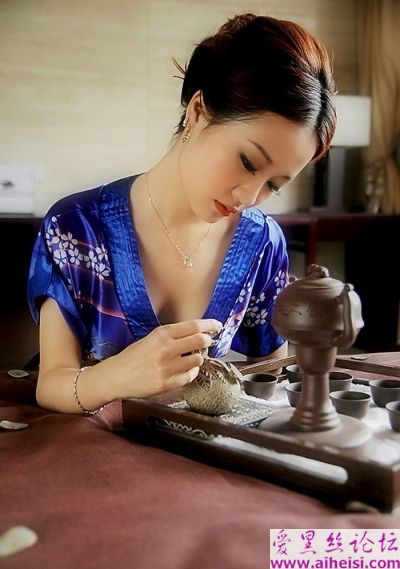 茶艺馆的美貌女子