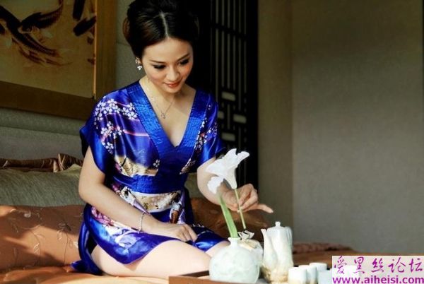 茶艺馆的美貌女子