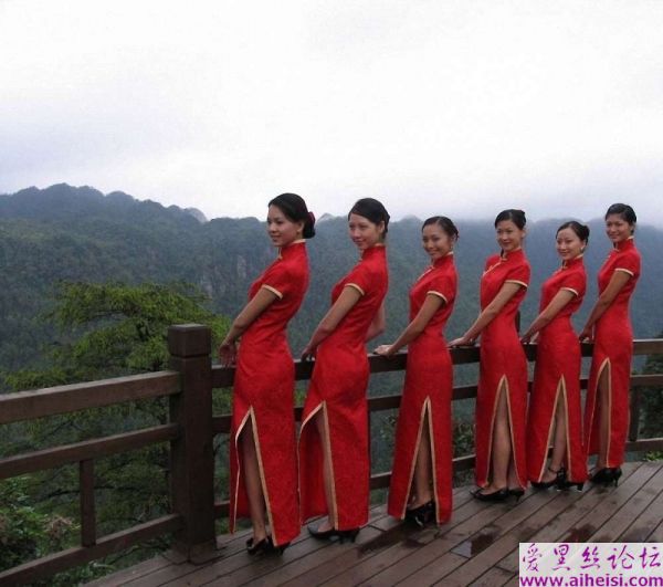 漂亮的迎宾小姐