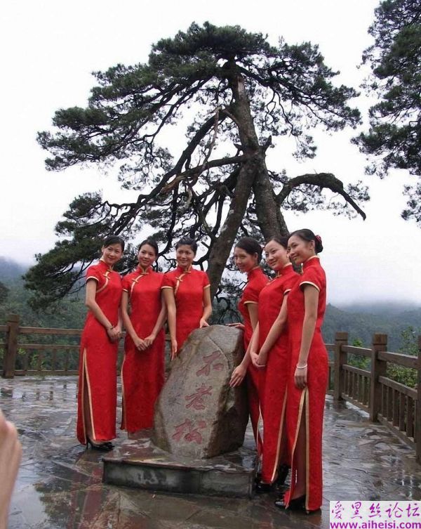 漂亮的迎宾小姐