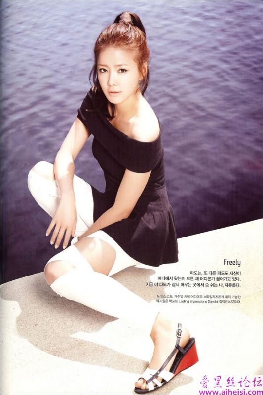 韩国“长腿美妞”李诗英全新写真