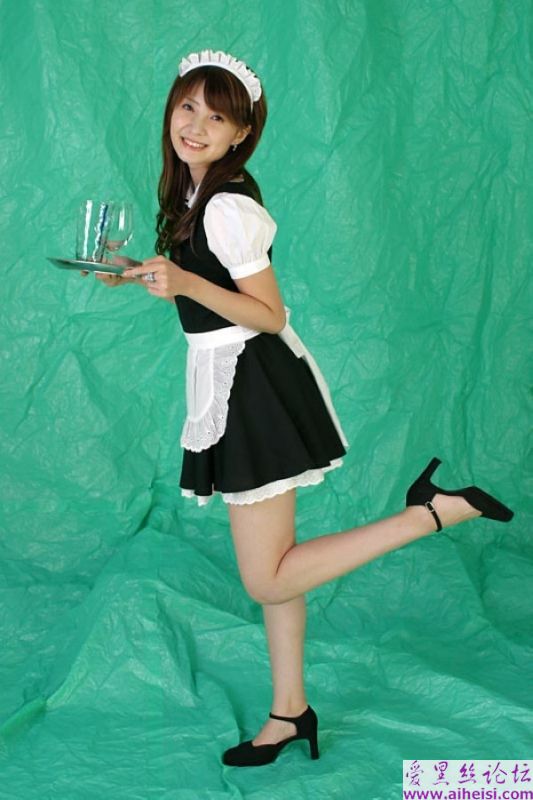 日本美腿女仆服务生