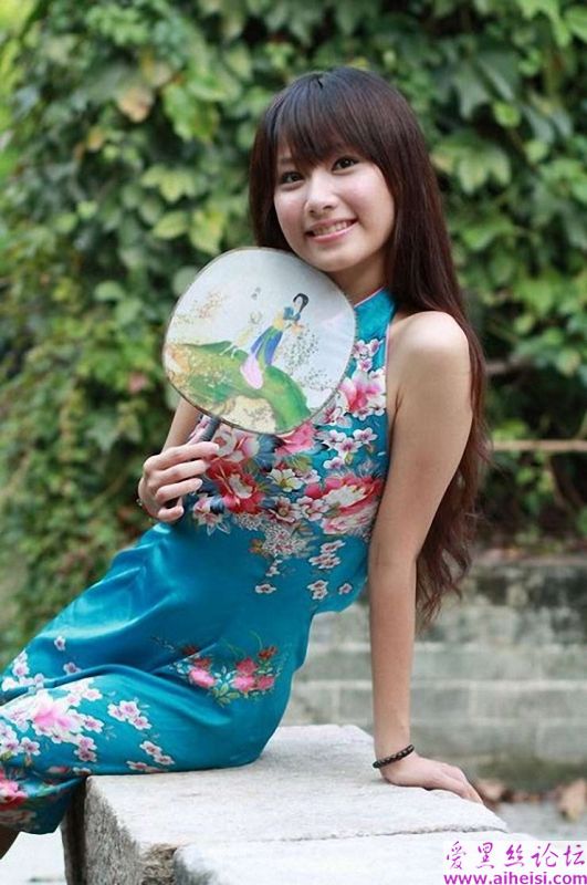 鲜花一般的旗袍姑娘