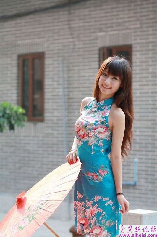 鲜花一般的旗袍姑娘