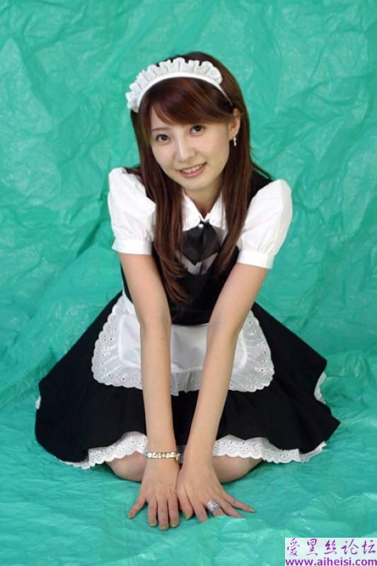 日本美腿女仆服务生