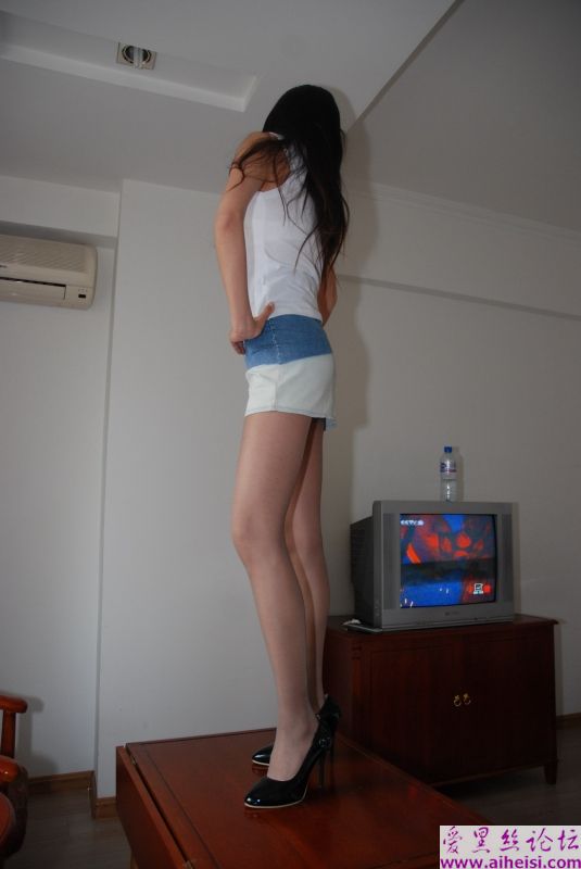 宾馆里上的性感肉丝少妇