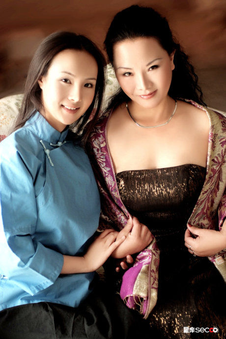 中国豪乳干露露和赵铭