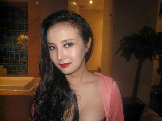 中国豪乳干露露和赵铭