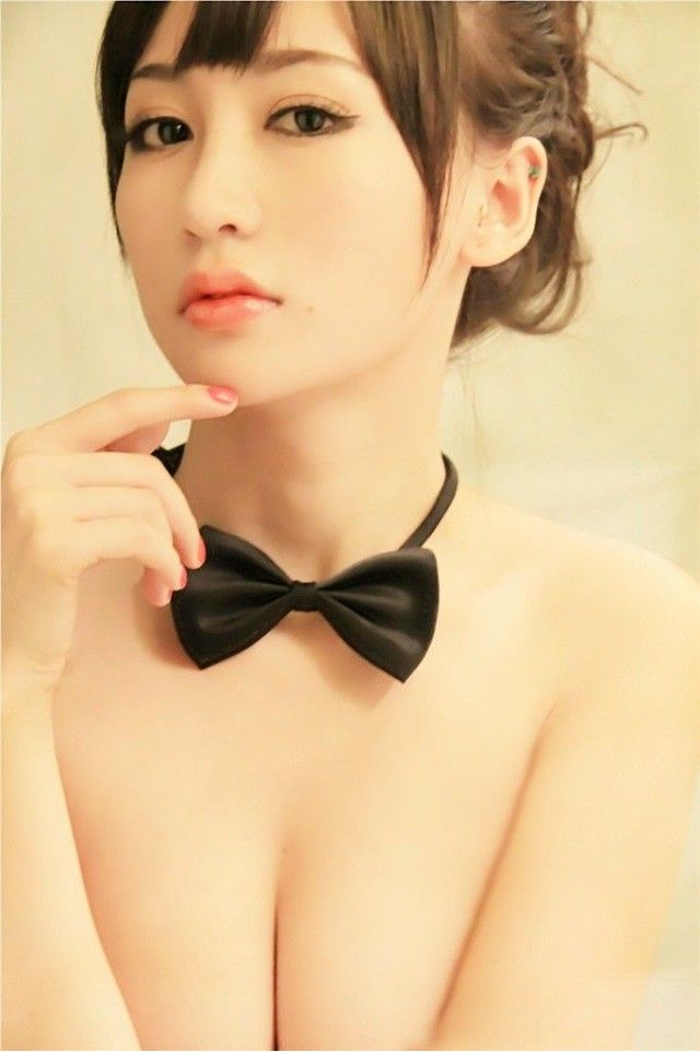 让人心跳不止的性感爆乳嫩模韩美心