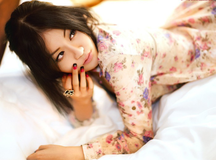 忧郁少妇Maggie的夏日私房