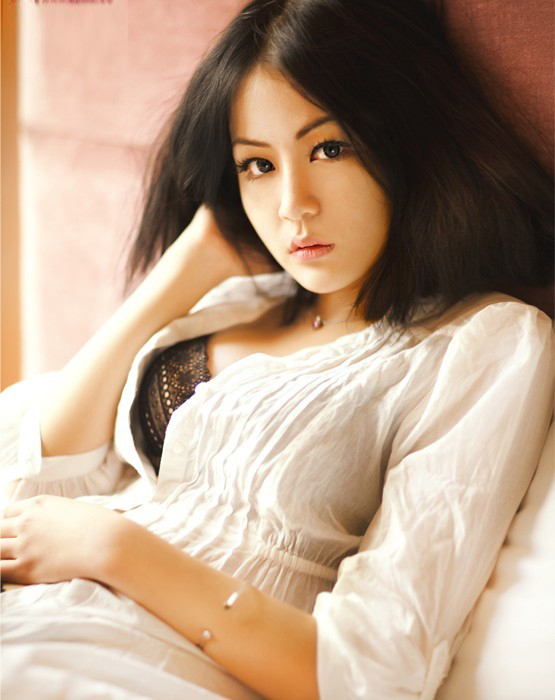 忧郁少妇Maggie的夏日私房