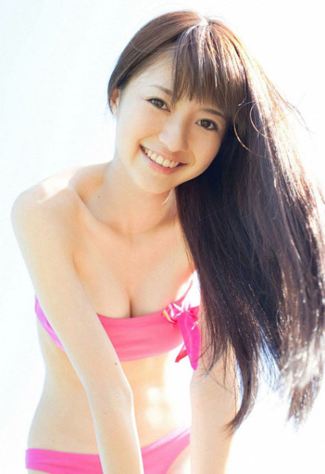 日本田园派娇嫩美女童颜巨乳性感来袭 