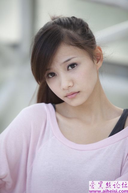 世新气质妹~胡妞妞