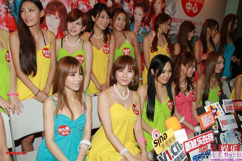 苍井空吉泽明步领衔日本女优团抵港