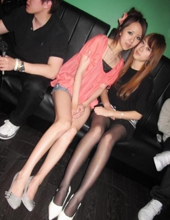 大学女生宿舍丝袜美腿