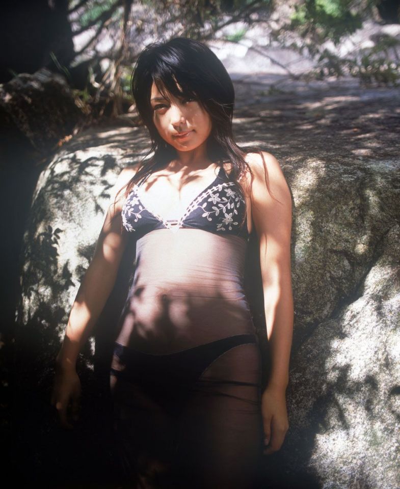 川村由纪野外性感写真