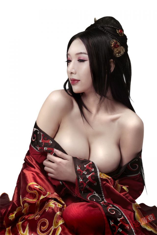 张婉悠性感复出，为《枭雄》COS貂蝉