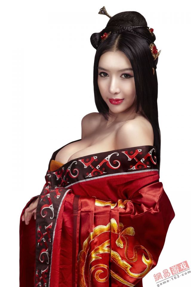 张婉悠性感复出，为《枭雄》COS貂蝉