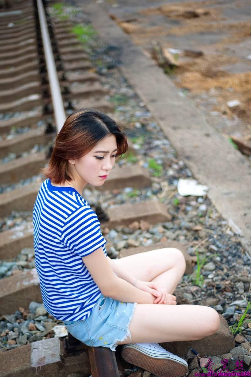 岁月如歌清纯美女高清写真套图