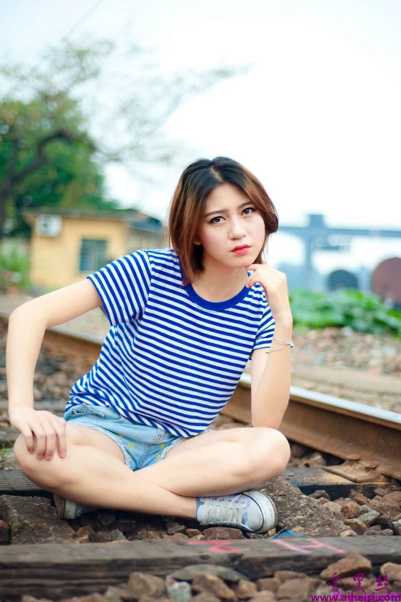 岁月如歌清纯美女高清写真套图